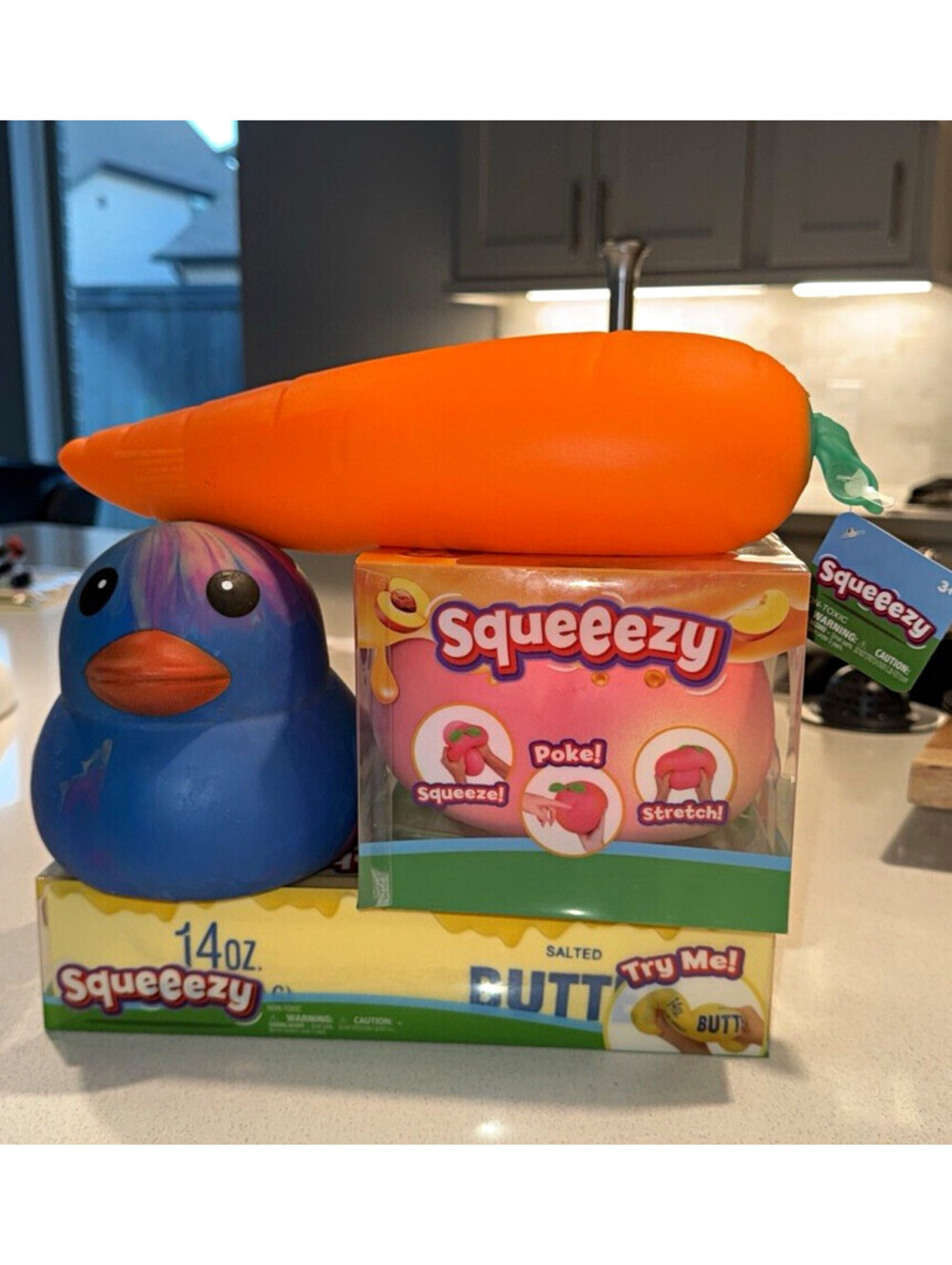 🔥🔥Squeezy Jumbo Set LOT (4) Squishy Butter Peach Duck Carrot